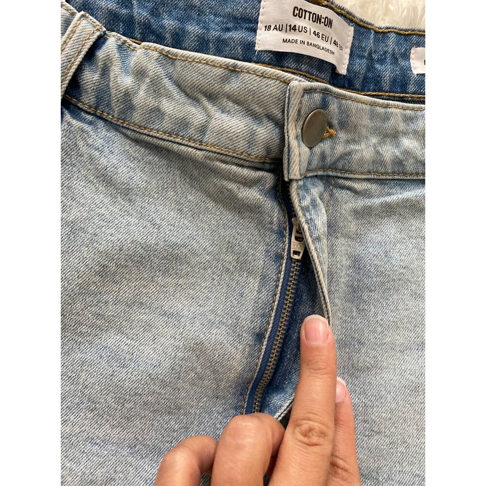 Cotton On Mid Rise Sylvie Denim Blue Jean Shorts NEW Size 14 - Picture 4 of 8